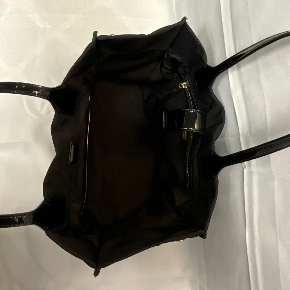 Tory Burch black handbag - Picture 3 of 3
